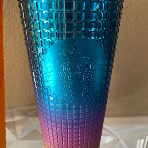 Starbucks Singleton Pride Rainbow Tumbler Mango Tumbler 24 Ounces - Picture 5 of 11